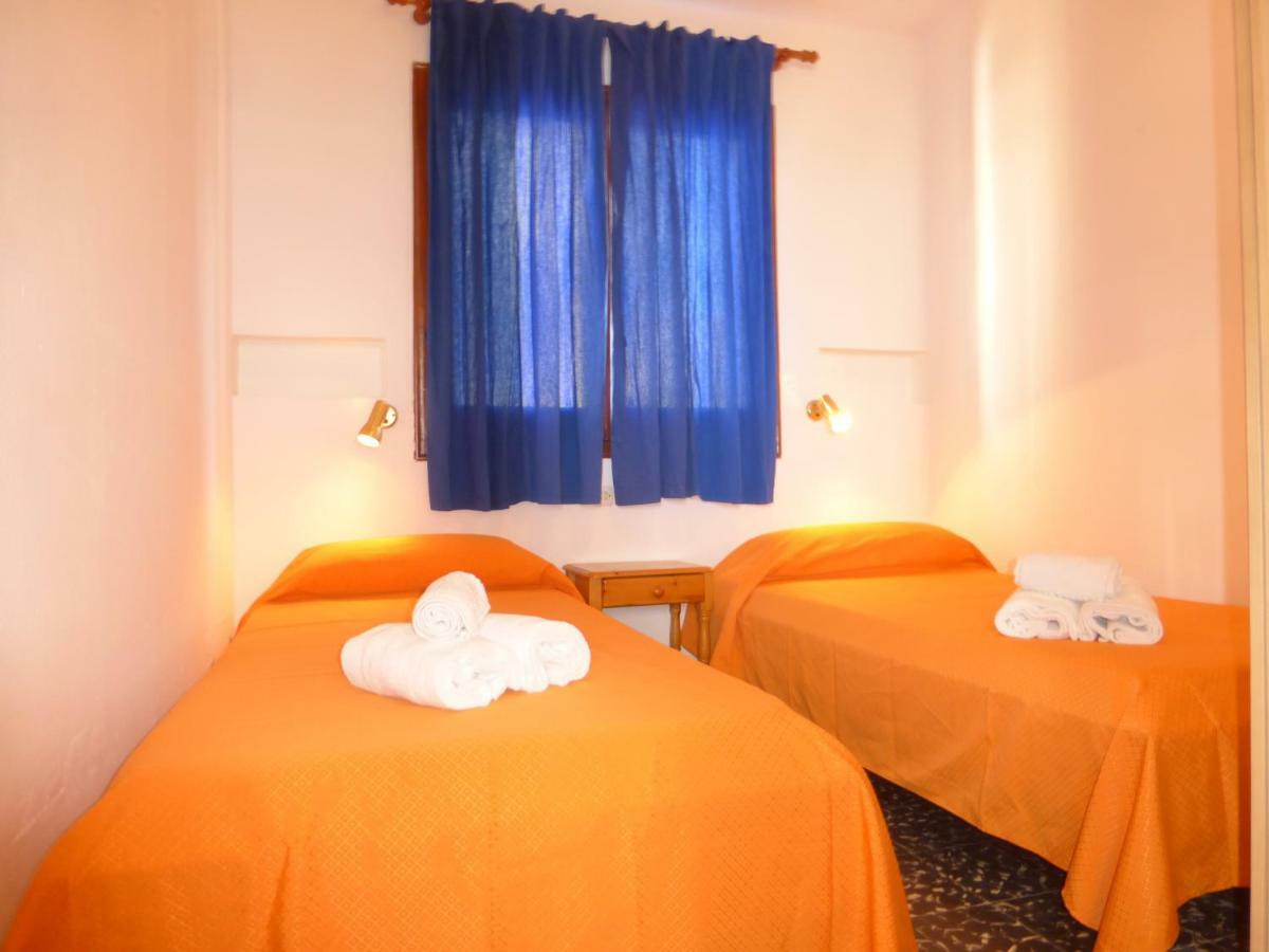 Rentalmar El Capitan L'L'Hospitalet de l'Infant Eksteriør bilde